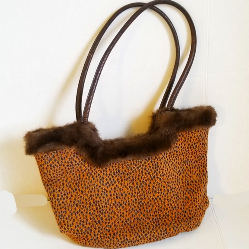 Bueno Purse Brown with Faux Fur